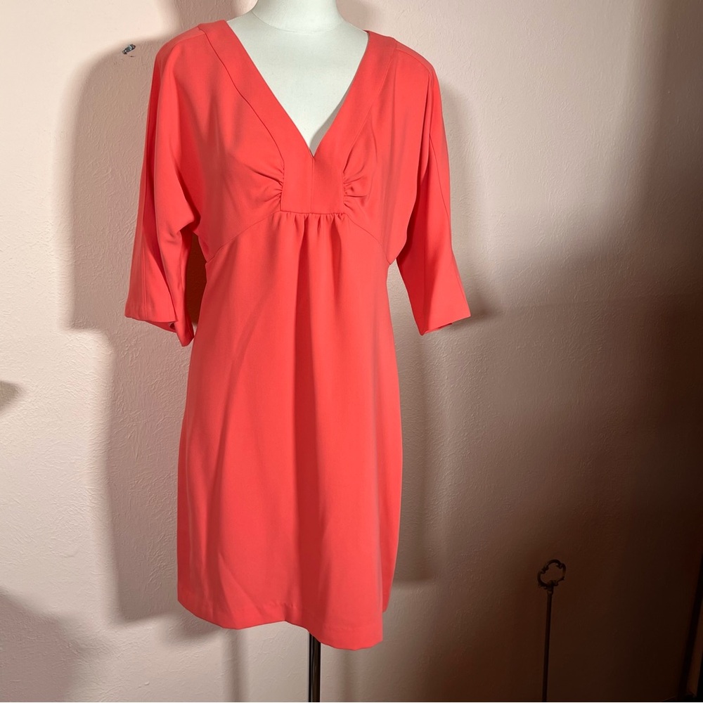 NEW Trina Turk Minimalist V Neck Orange Coral mobwife Summer Shift Mini Dress